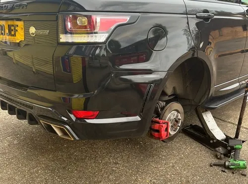 Our technician doing a tyre change